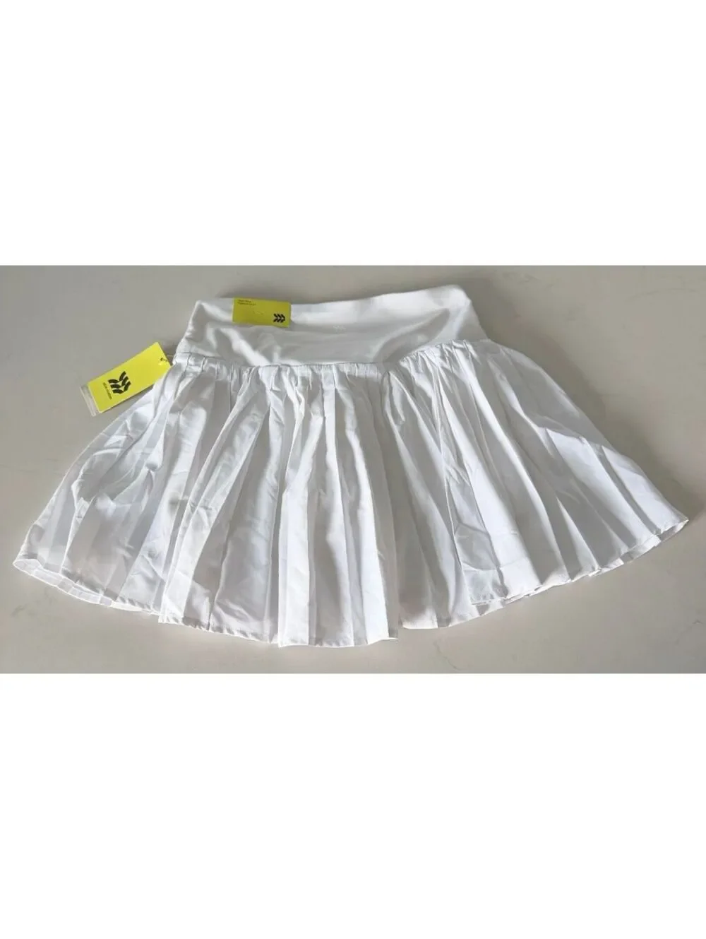all in motion white high 100%